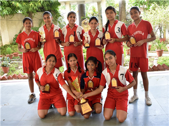 The Chintels School, Ratanlal Nagar has done it yet once again!! The determination and commitment of the Chintelites helped them secure the first runner up trophy in the finals of the District Level under 17 Kho Kho tournament held on Sunday, 5th May 2019 at, Har Sahai Jagdamba Sahai Inter College. The champion team comprised of Shivani Singh, Nancy Yadav, Karishma Kapoor, Vanshika Singh, Rashi Tiwari, Khyati Tripathi, Siddhi Yadav, Ananya Singh,